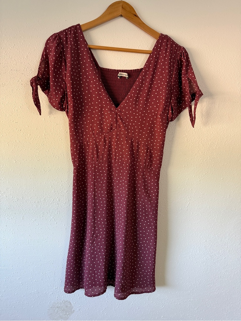 Abercrombie & Fitch Burgundy Polka Dot V-Neck Mini Dress